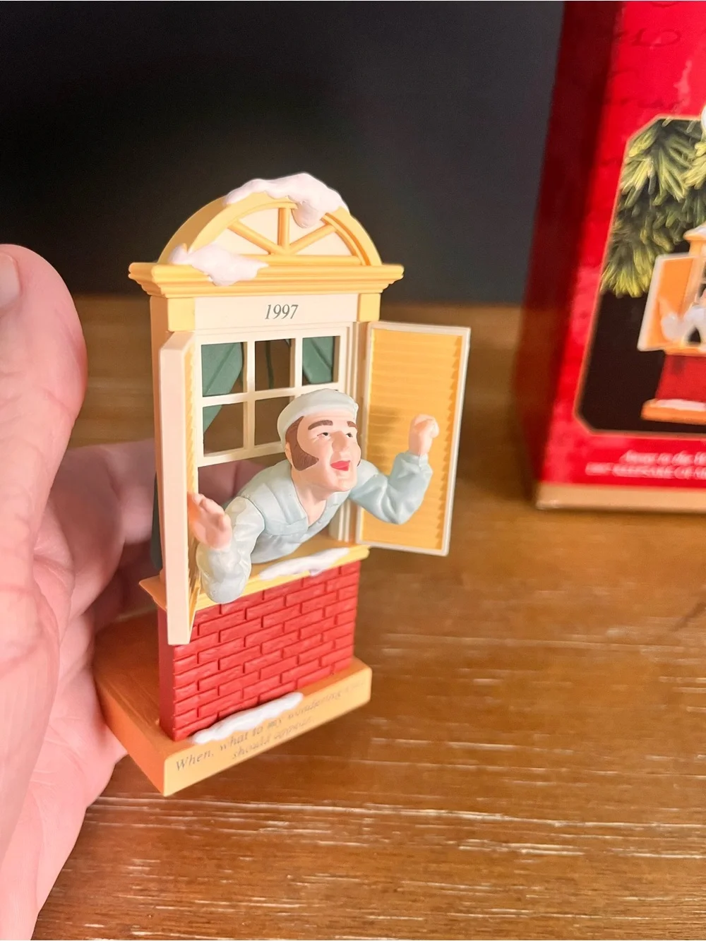 Hallmark 1997 AWAY TO THE WINDOW ‘Twas The Night Before Christmas Ornament